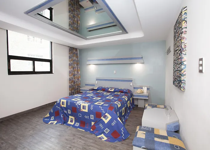 La Rosa - Adults Only 2*